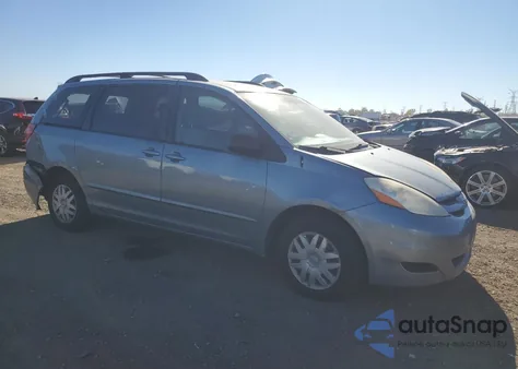 2009 Toyota Sienna Ce z USA, uszkodzony, nr VIN 5TDZK23C99S280840